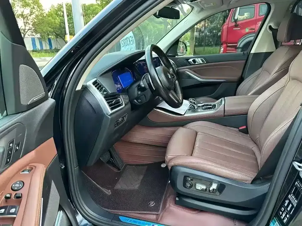 BMW X5 (Import) — фото 4