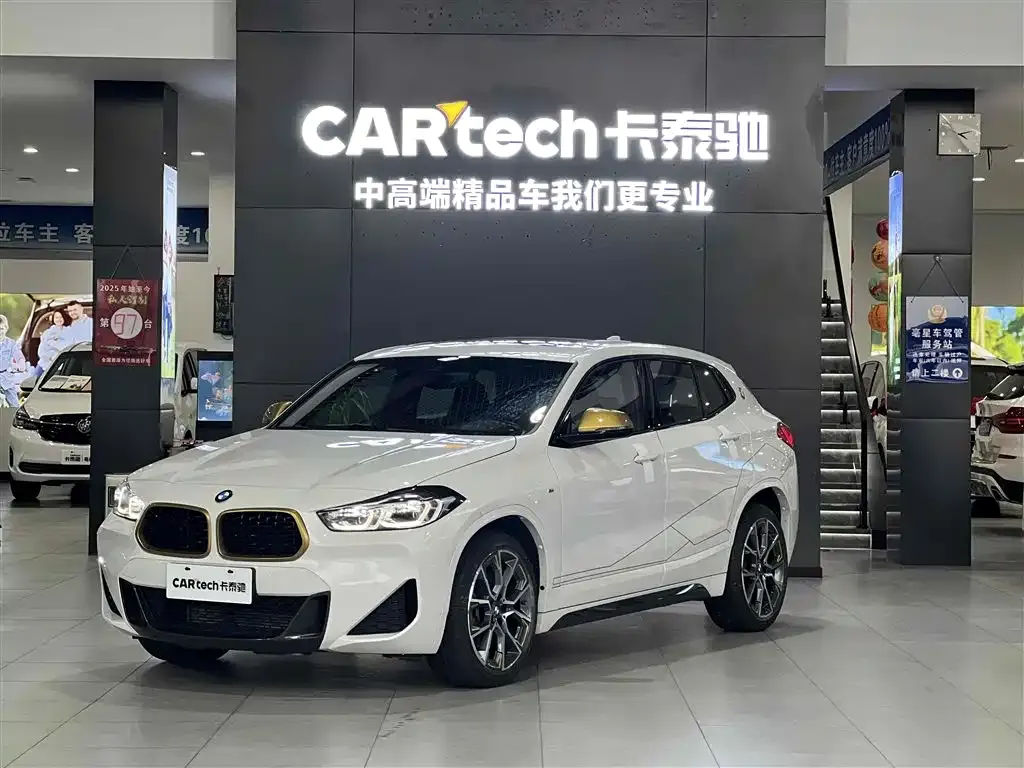 BMW X2 — фото 1