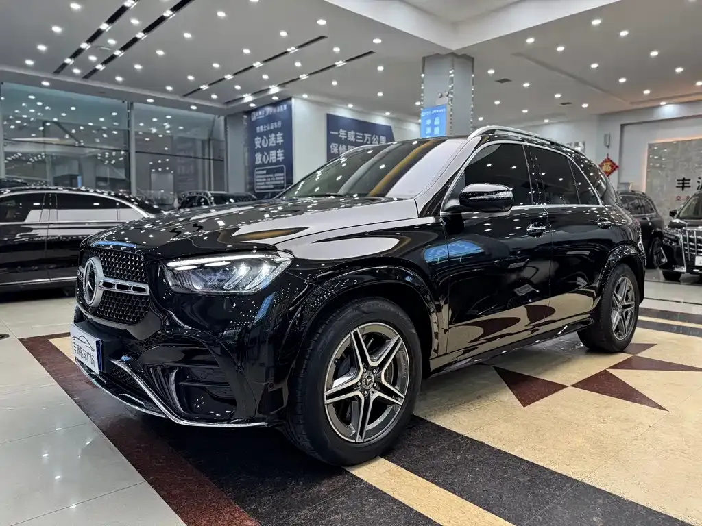 Mercedes-Benz GLE — фото 1