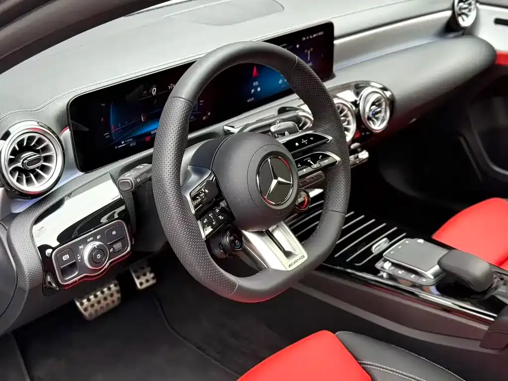 Mercedes-Benz A-Class AMG — фото 6