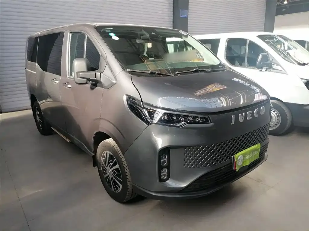 IVECO Juxing — фото 4