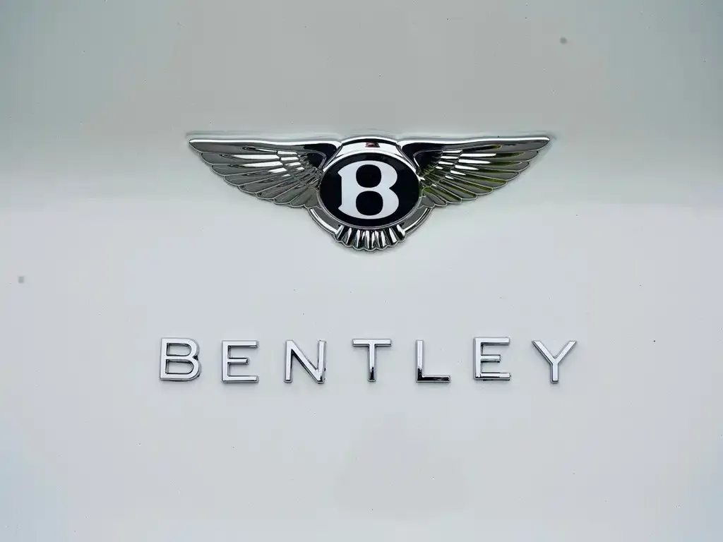 Bentley Bentayga — фото 7