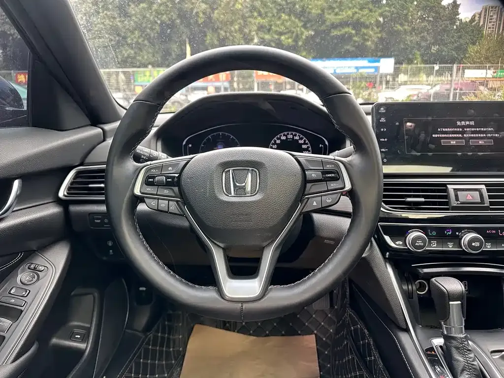 Honda Inspire — фото 6