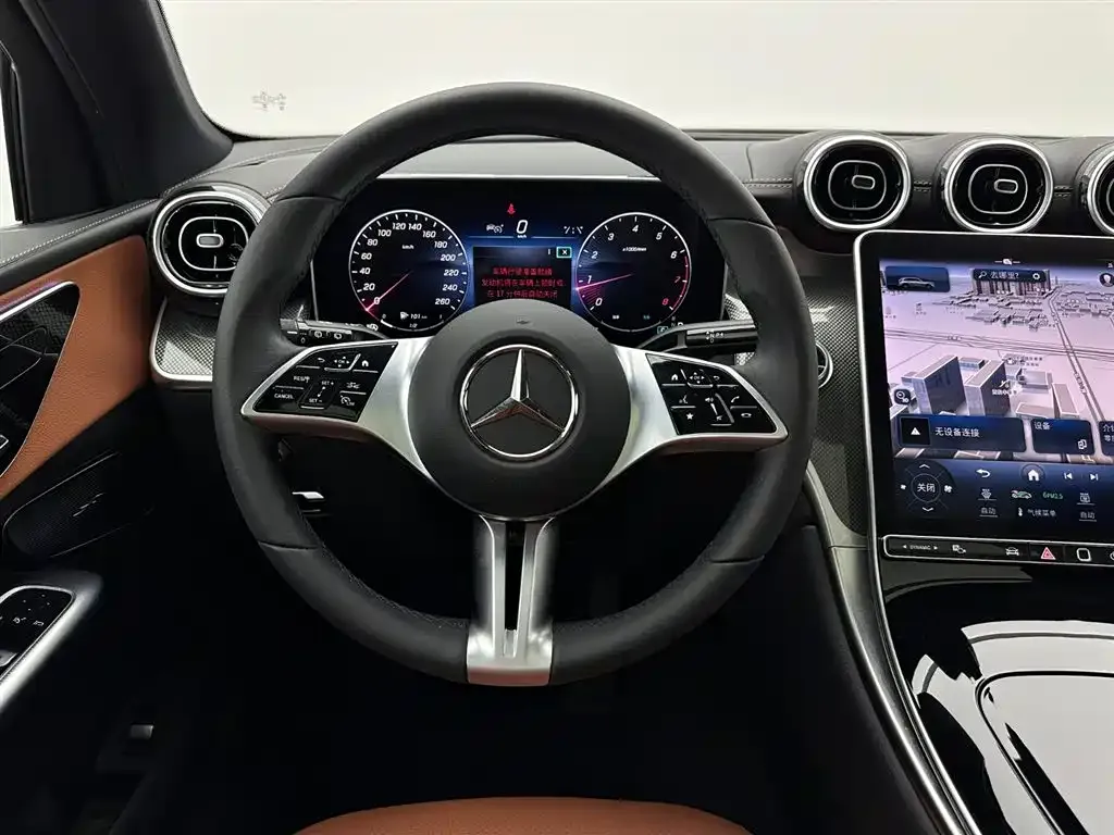 Mercedes-Benz GLC — фото 10