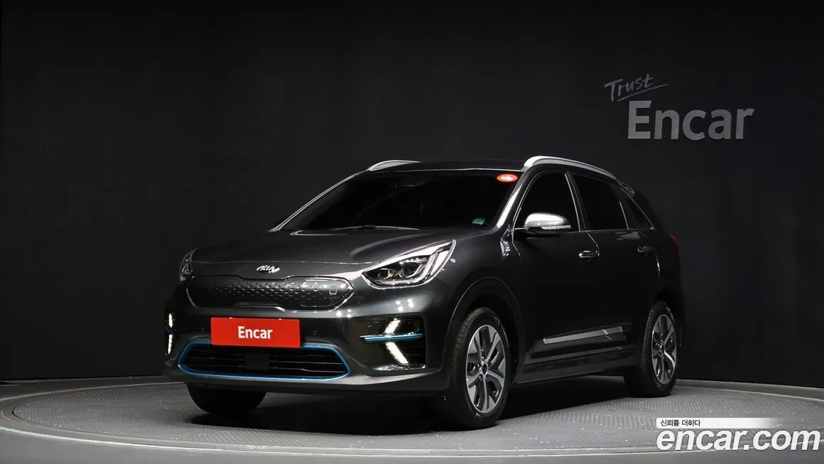 Kia Niro — фото 1