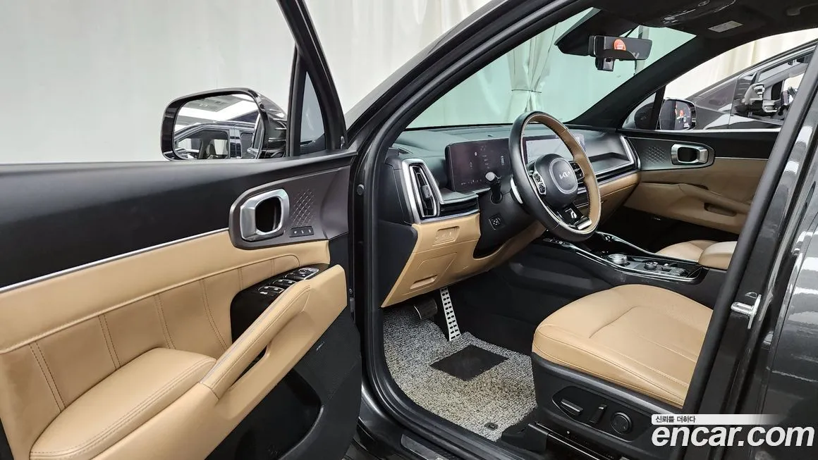 Kia Sorento — фото 10