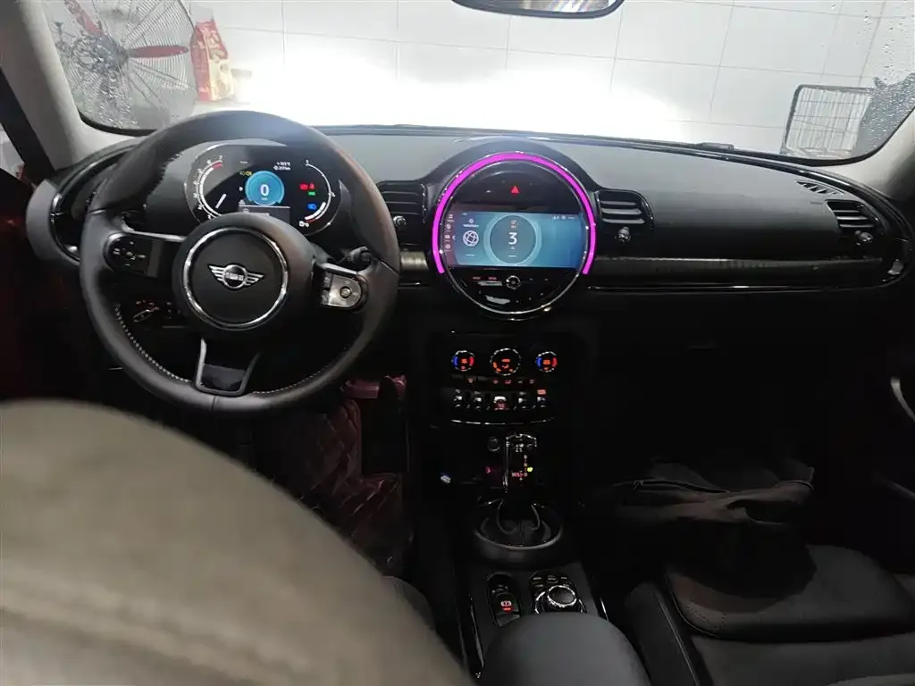 MINI Clubman — фото 10