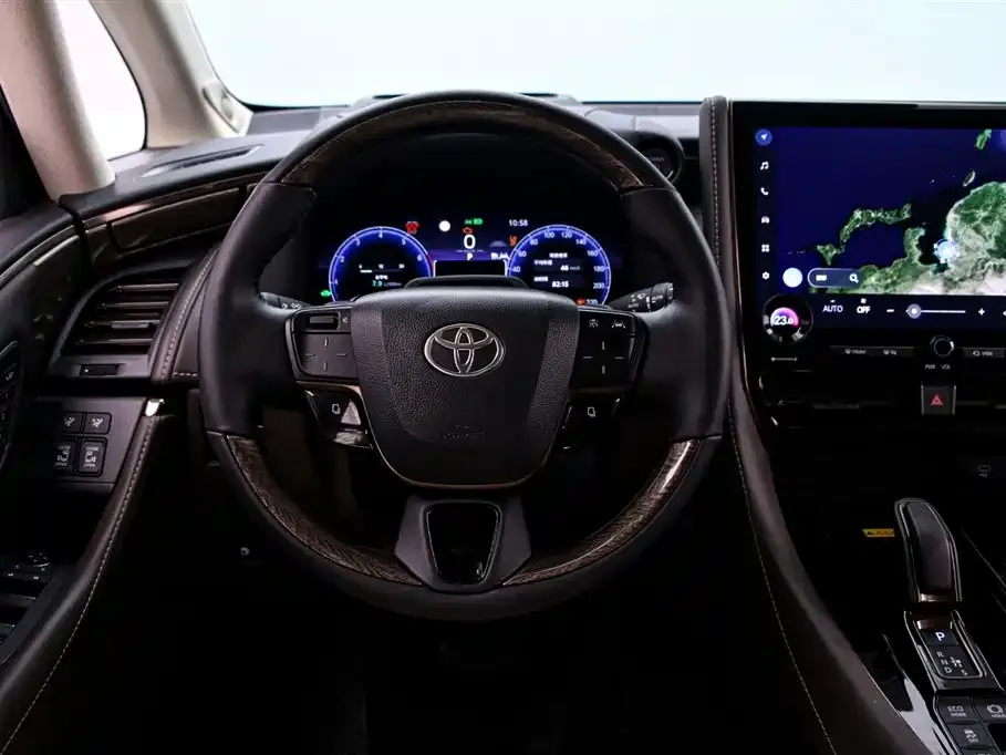 Toyota Alphard — фото 6