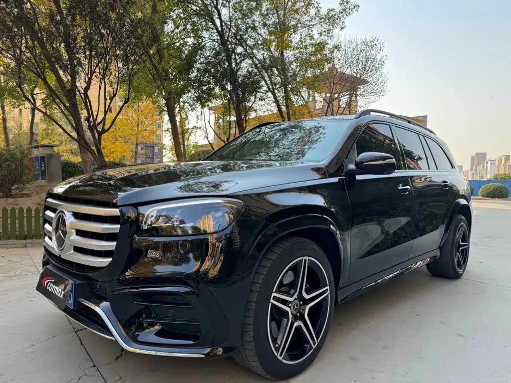 Mercedes-Benz GLS — фото 1