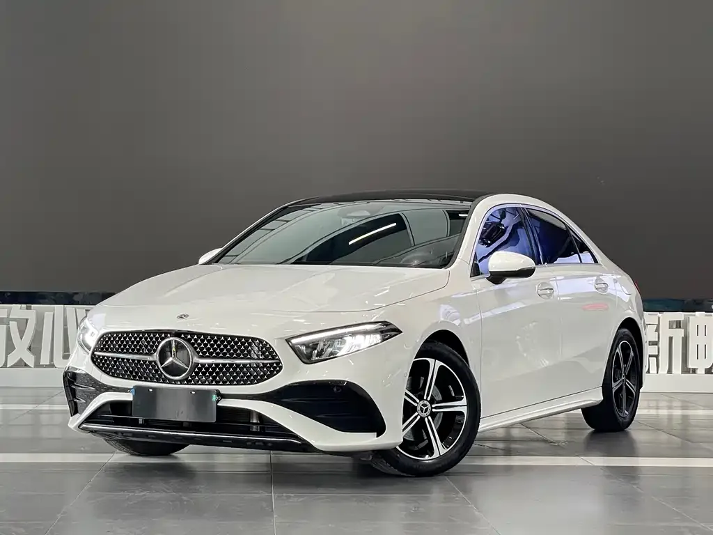 Mercedes-Benz A-Class — фото 1