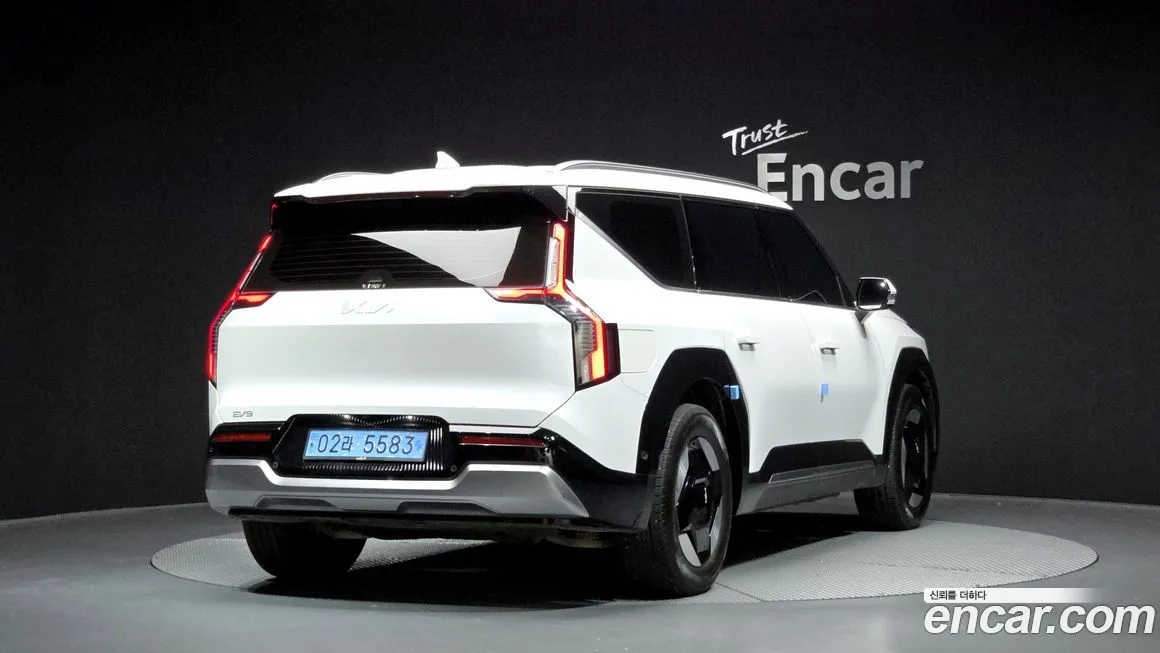 Kia EV9 — фото 2