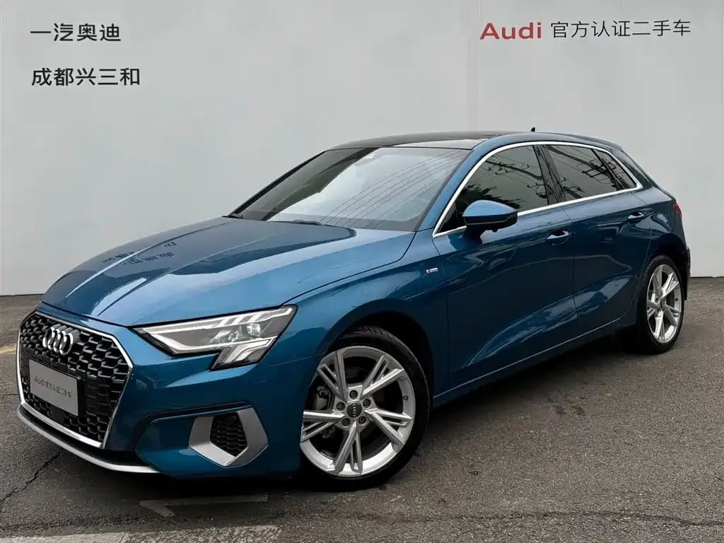 Audi A3 — фото 1