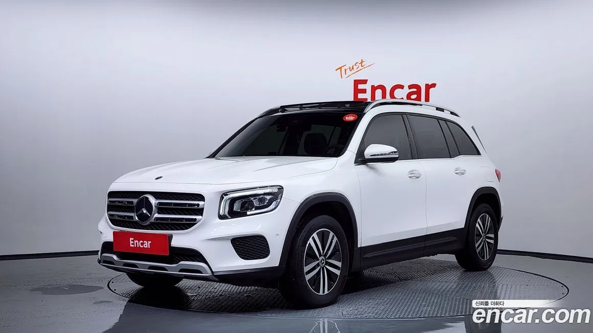Mercedes-Benz GLB-Class — фото 1