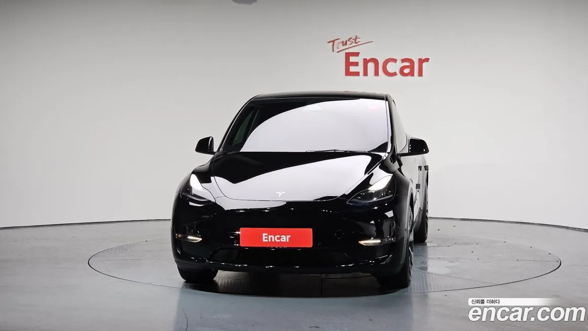 Tesla Model Y — фото 3