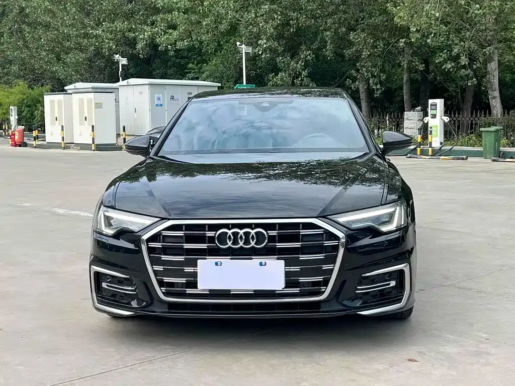 Audi A6L — фото 2