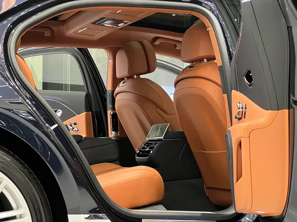 Bentley Flying Spur — фото 7