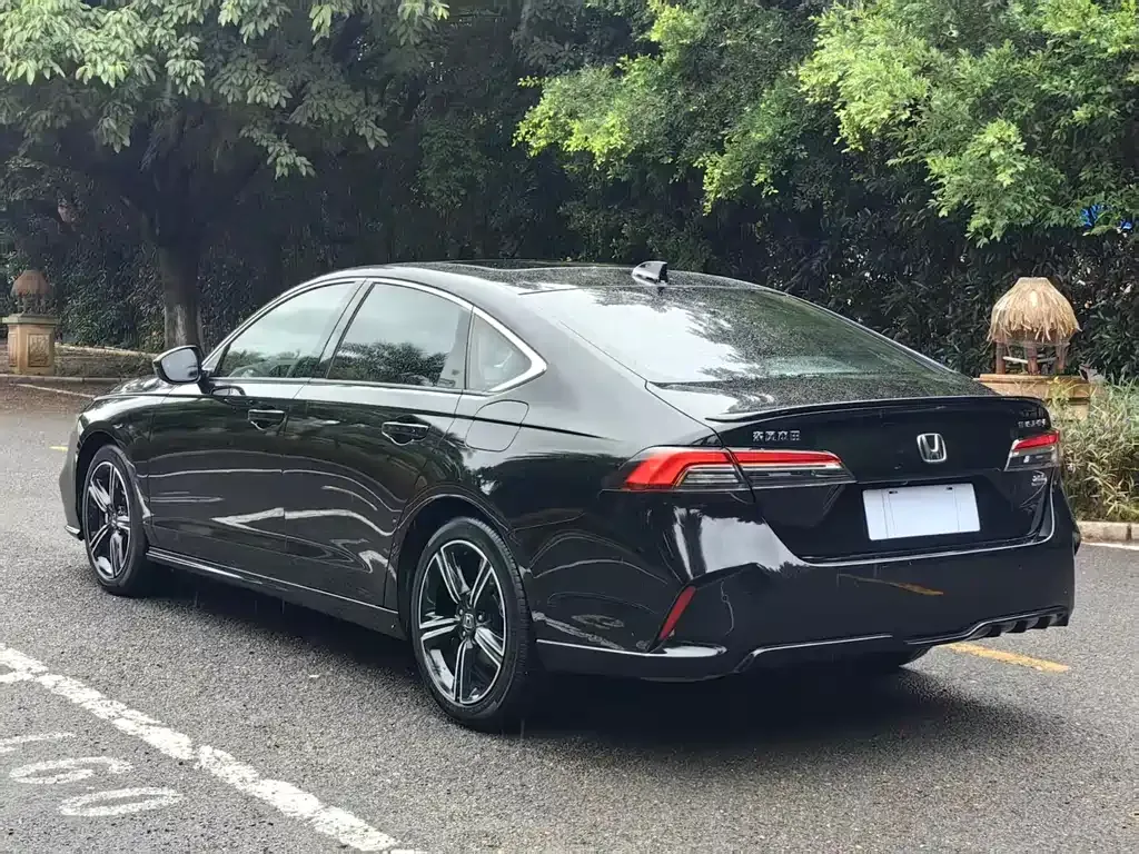 Honda Inspire — фото 9