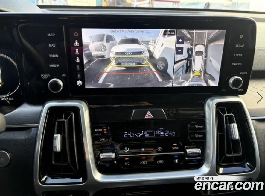 Kia Sorento — фото 9