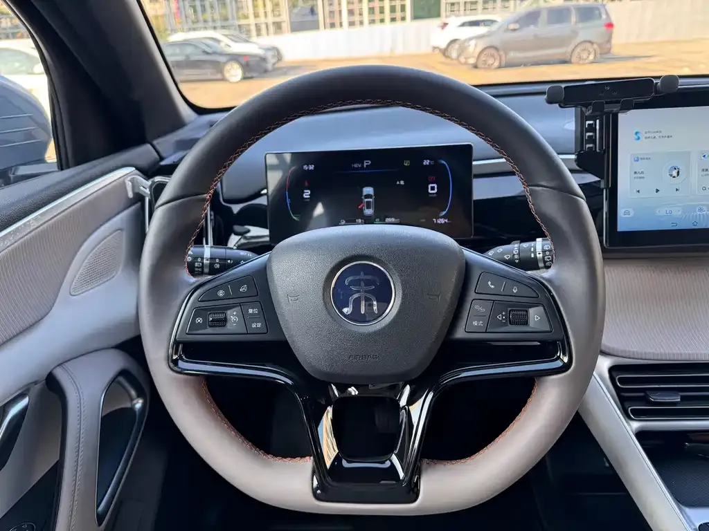 BYD Pro New Energy — фото 5