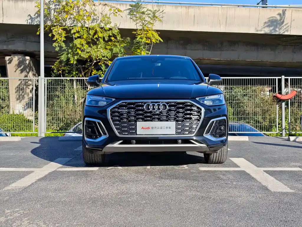 Audi Q5L Sportback — фото 2