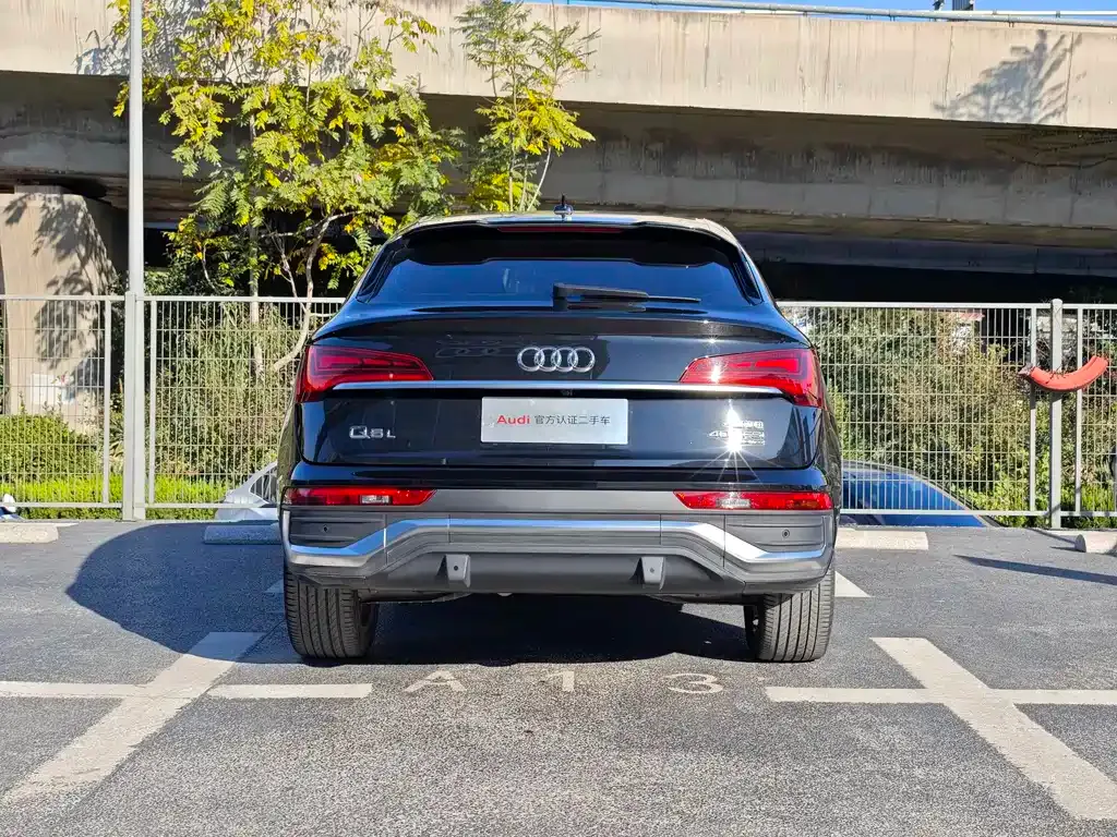 Audi Q5L Sportback — фото 8