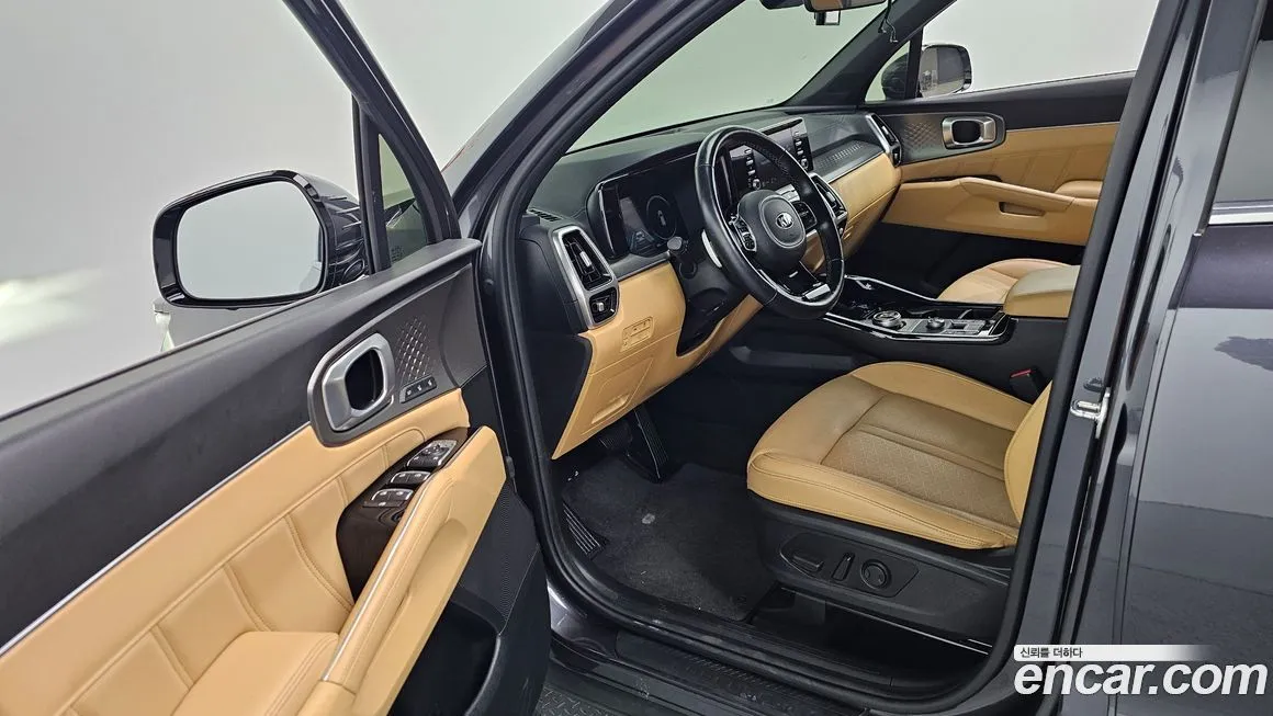 Kia Sorento — фото 10