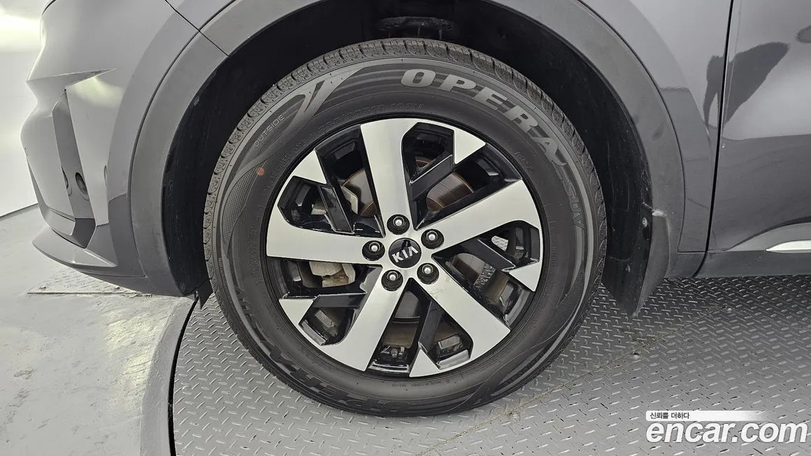 Kia Sorento — фото 5