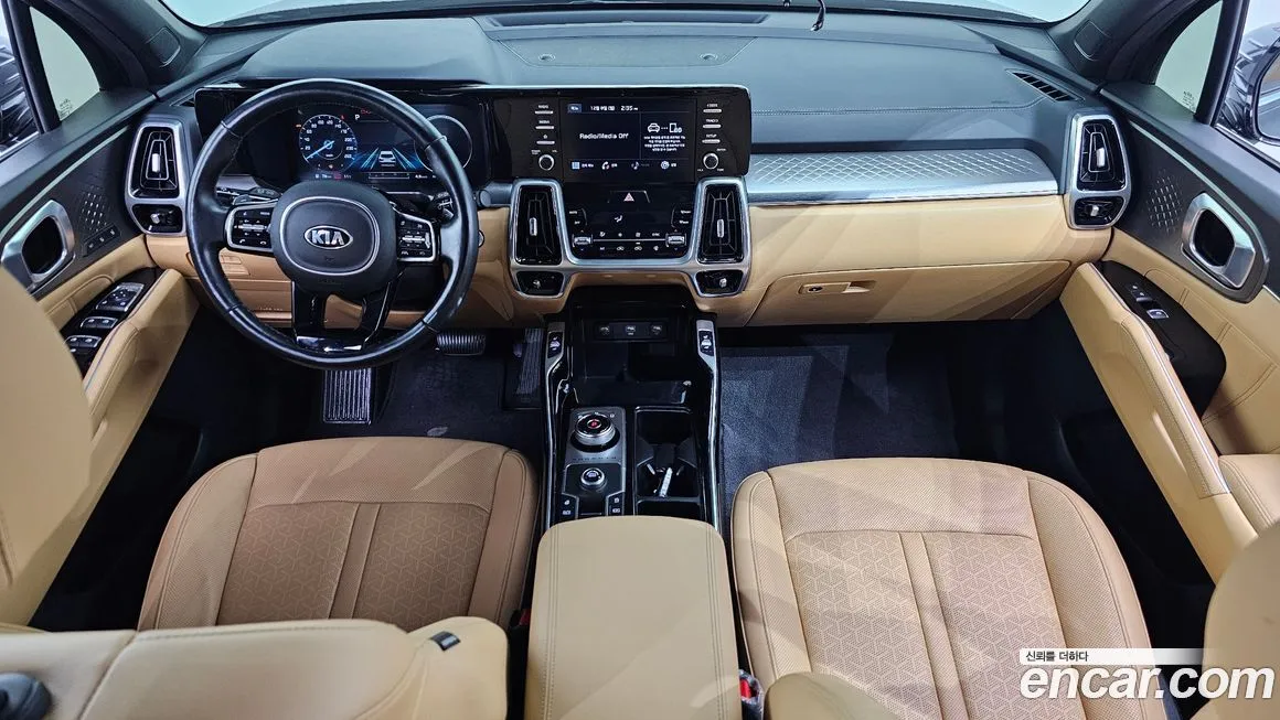 Kia Sorento — фото 7