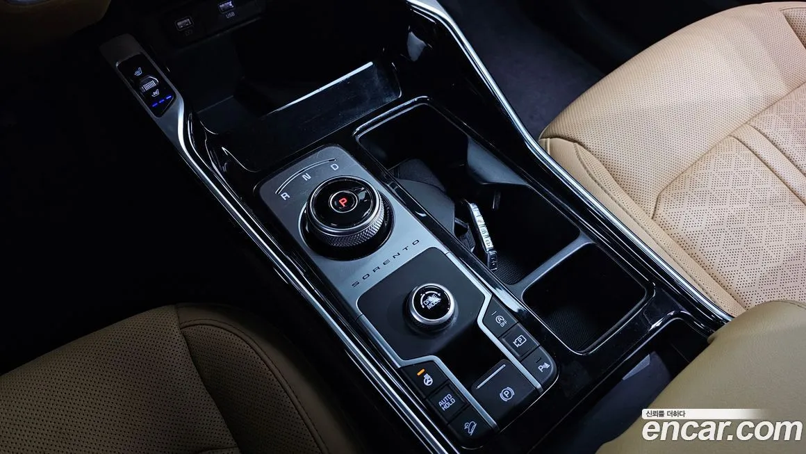 Kia Sorento — фото 9