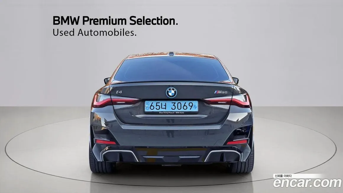BMW i4 — фото 4