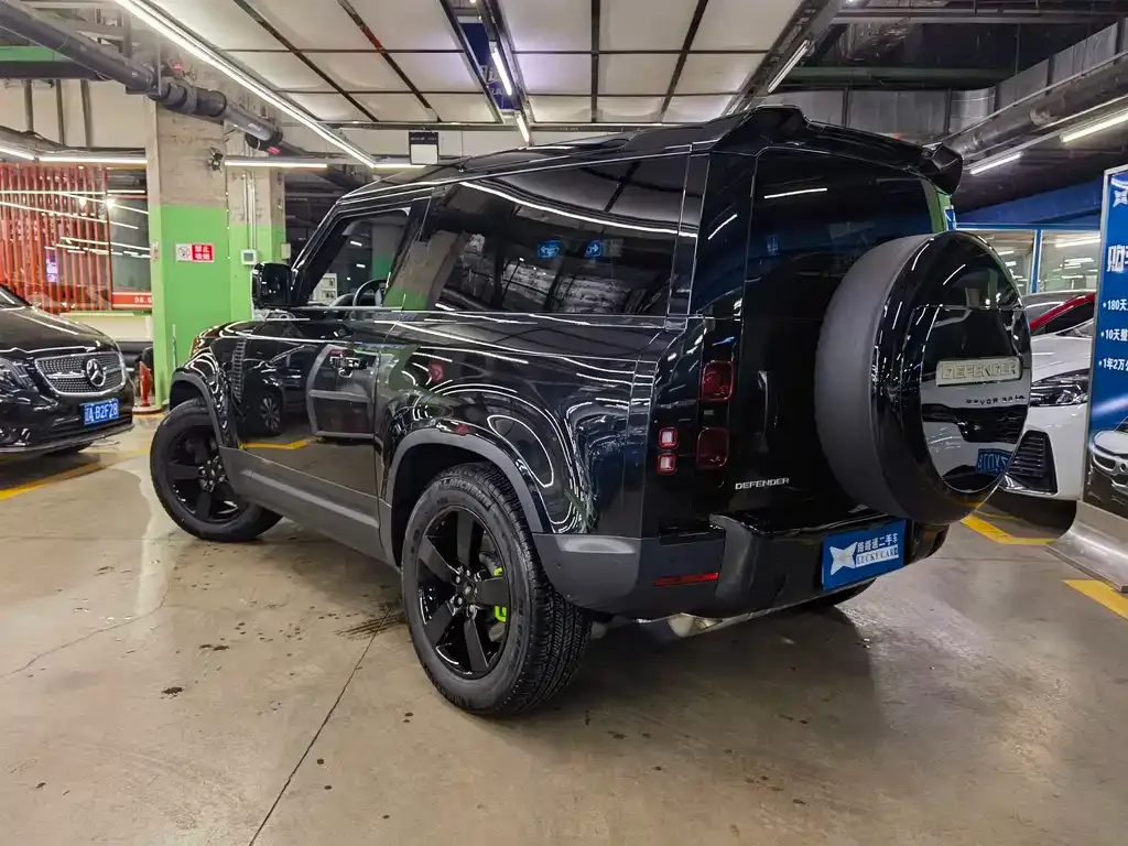 Land Rover Defender — фото 6