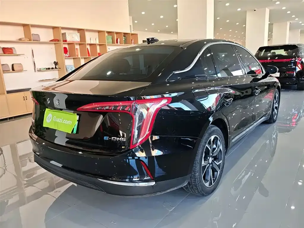 Hongqi E-QM5 — фото 7