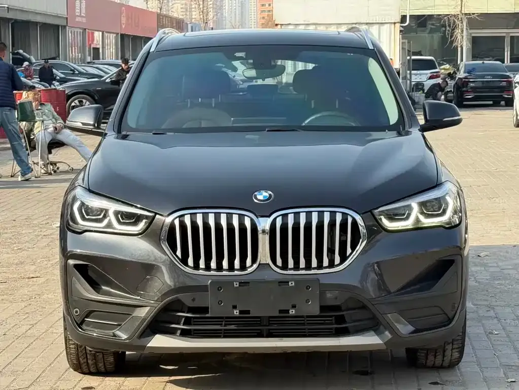 BMW X1 — фото 2