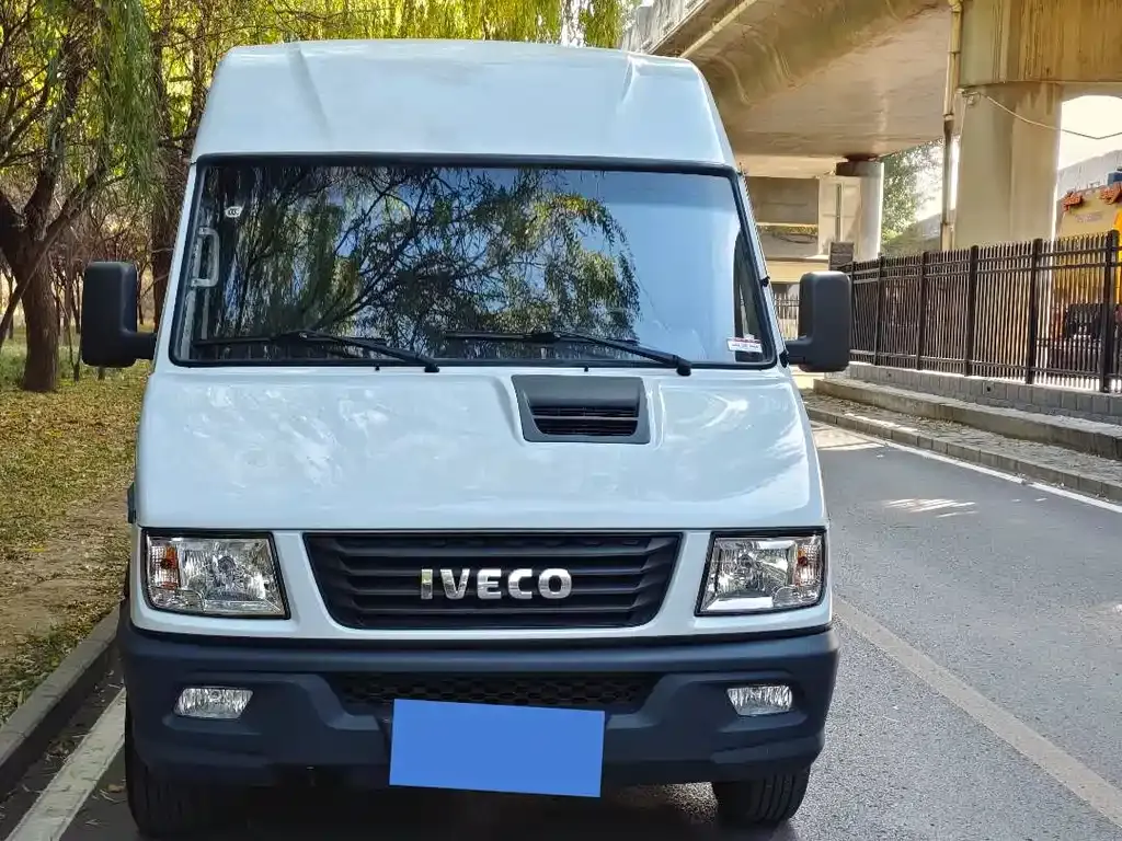 IVECO Daily — фото 2