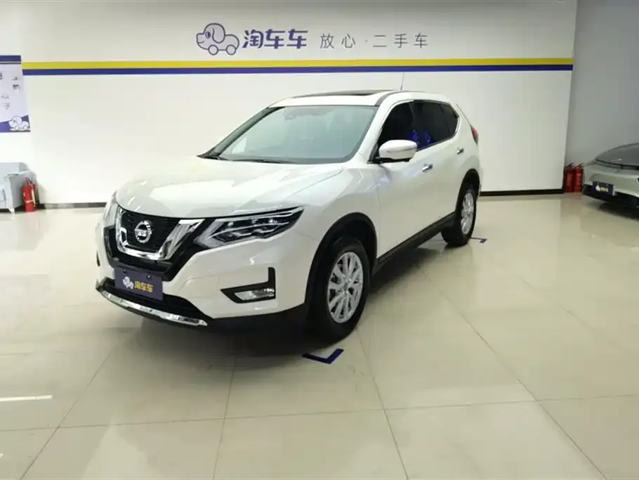 Nissan X-Trail — фото 1