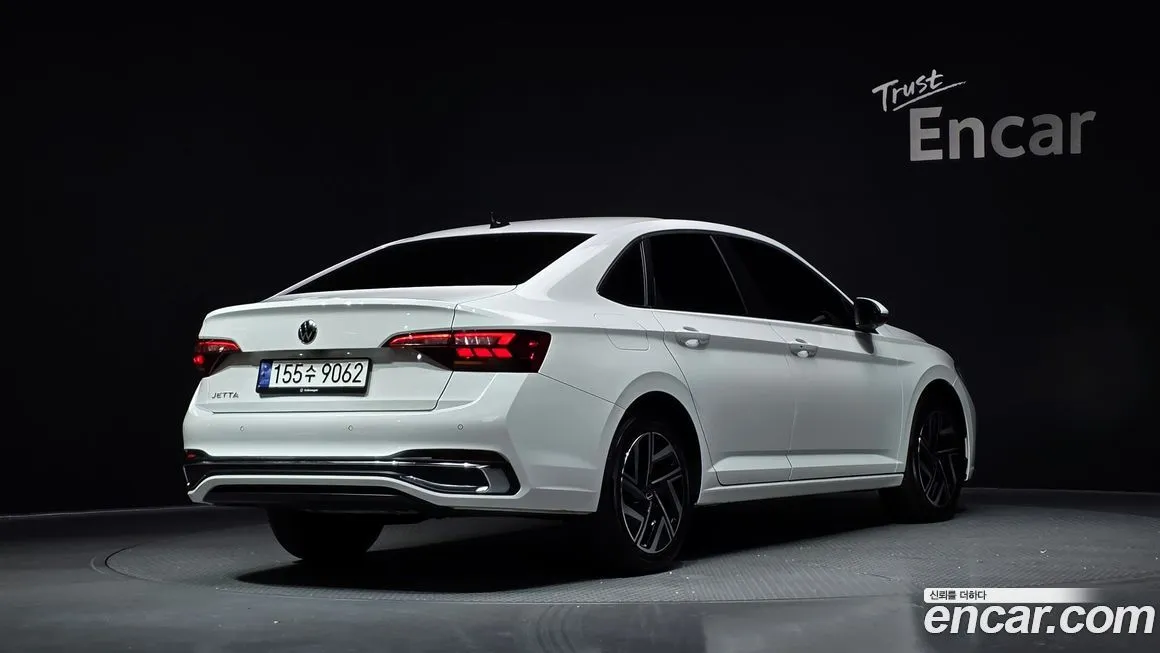 Volkswagen Jetta — фото 2