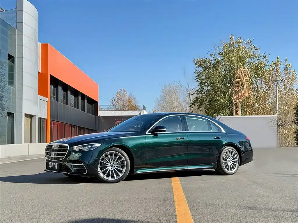 Mercedes-Benz S-Class — фото 1