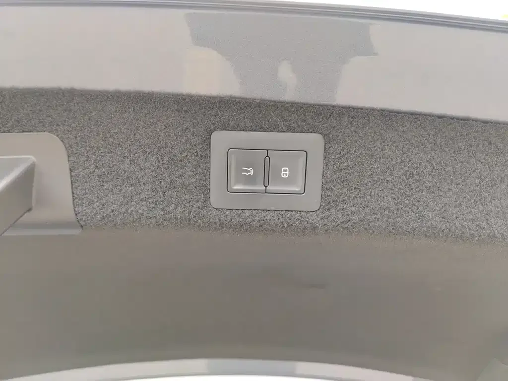 BYD Seal — фото 9