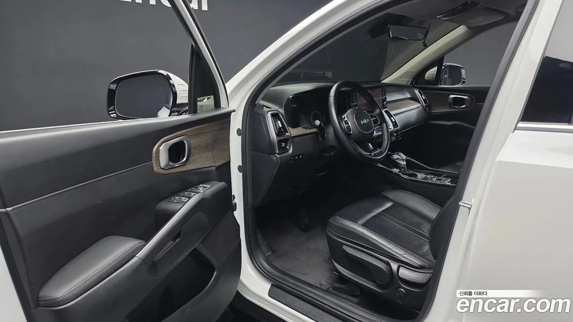 Kia Sorento — фото 10