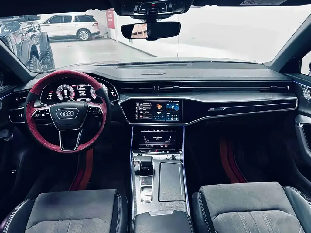 Audi A6L — фото 5