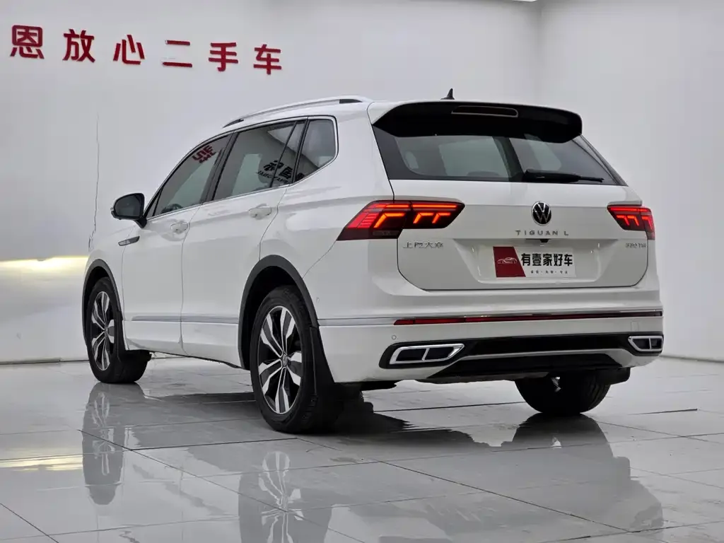 Volkswagen Tiguan L — фото 6