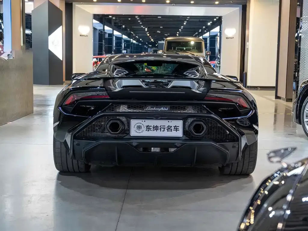 Lamborghini Huracan — фото 5