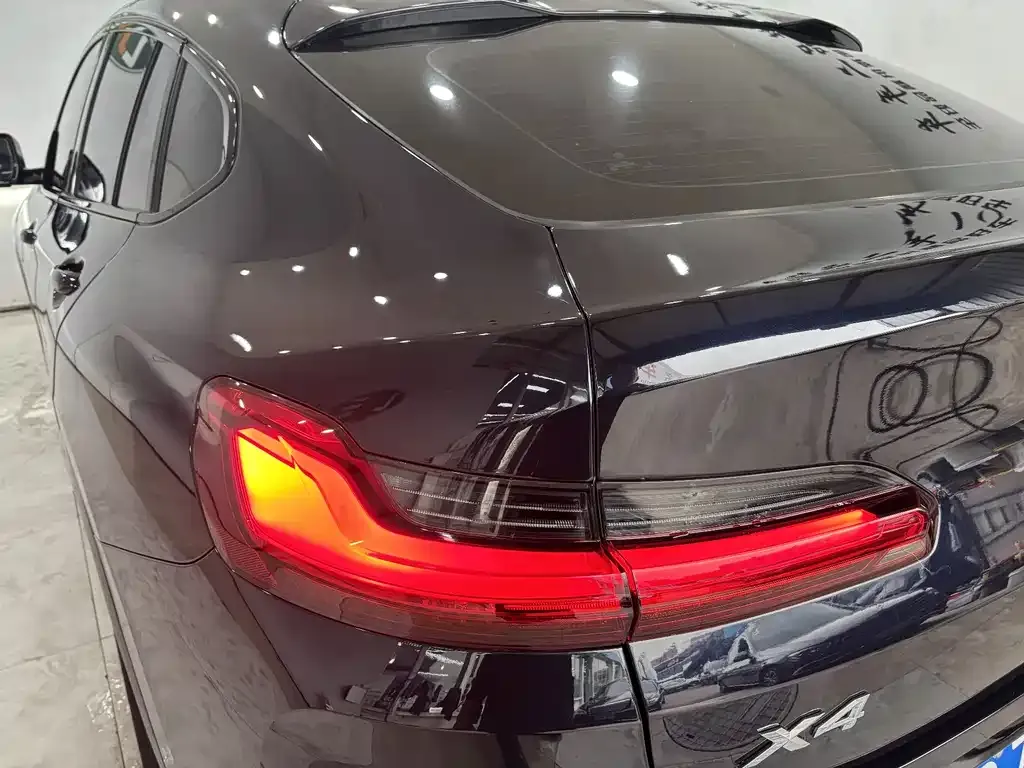 BMW X4 — фото 9