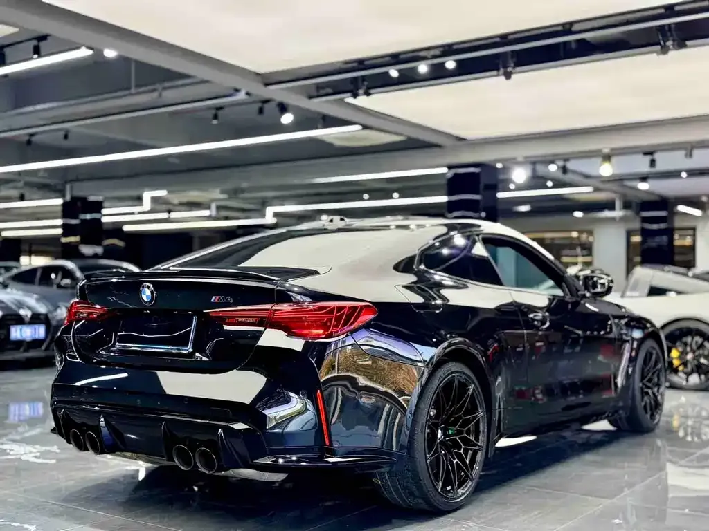 BMW M4 — фото 5