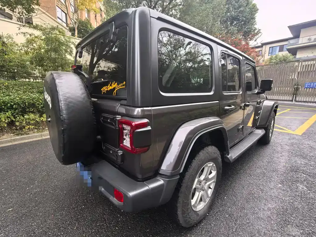 Jeep Wrangler — фото 3