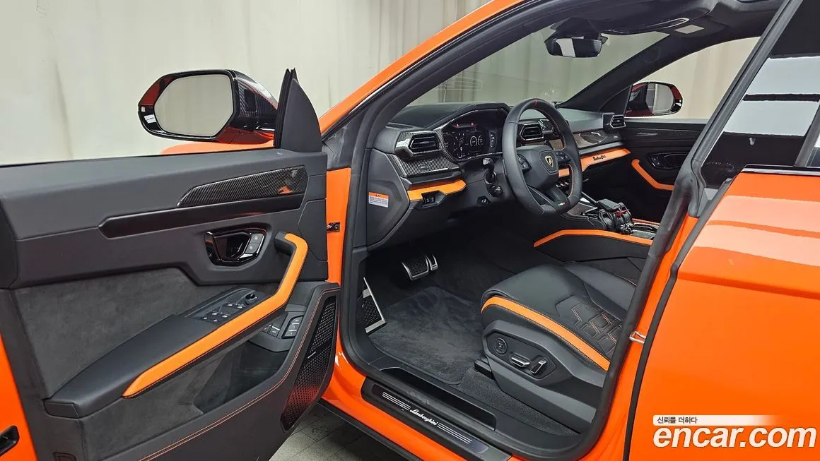 Lamborghini Urus — фото 10