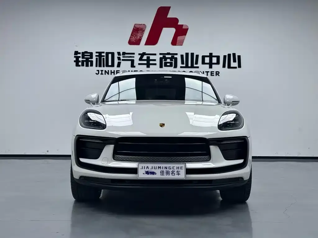 Porsche Macan — фото 1