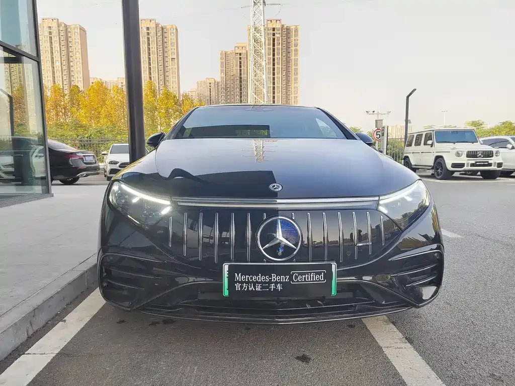 Mercedes-Benz EQS AMG — фото 2