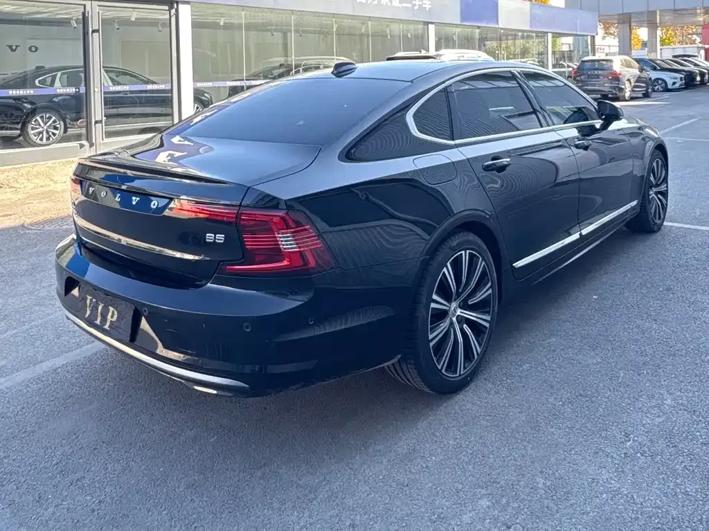 Volvo S90 — фото 5