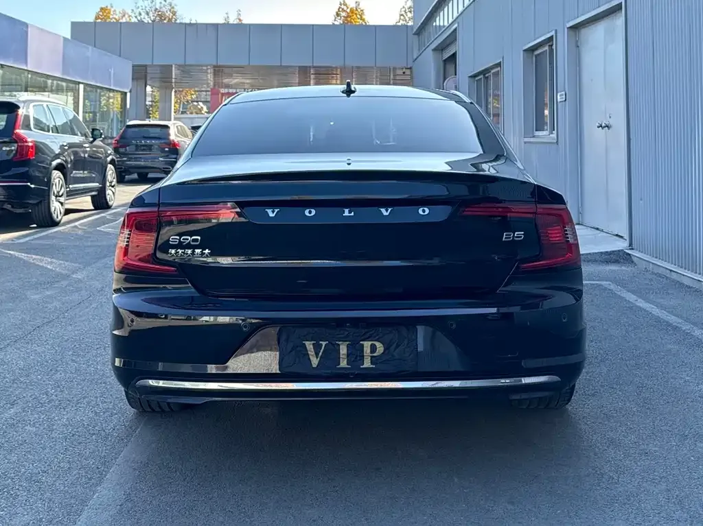 Volvo S90 — фото 6